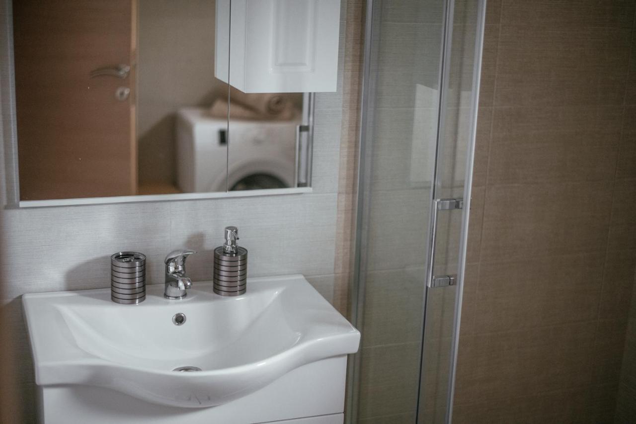 Big Hill Apartment Kotor Ngoại thất bức ảnh